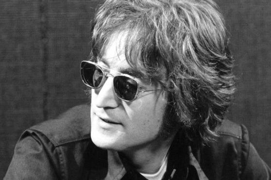 10 бесспорных хитов в сольной карьере Джона Леннона – создателя одного из самых глубоких наследий в истории музыки
