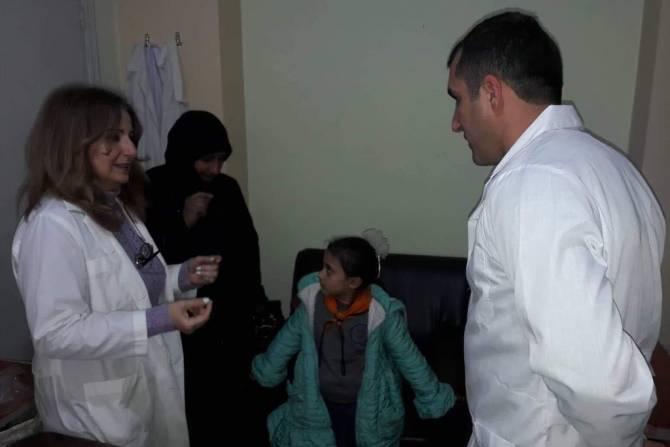 К армянским врачам, осуществляющим гуманитарную миссию в Сирии, обращаются также местные жители