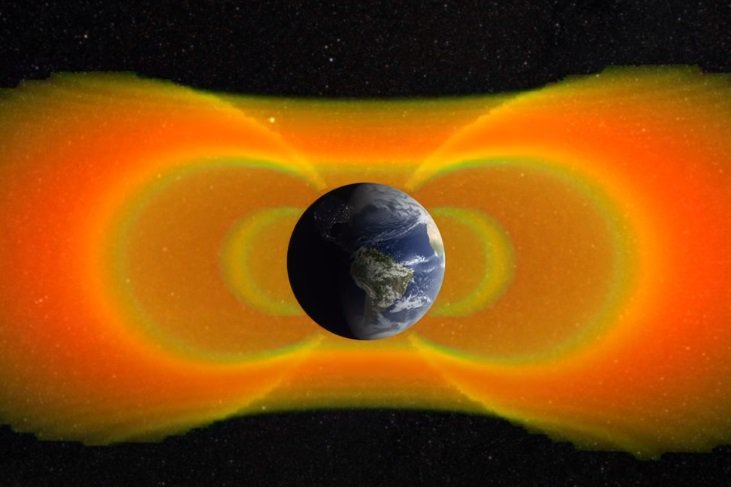 В магнитном поле Земли продолжает расширяться гигантская аномалия: она не угрожает людям, но опасна для объектов на орбите