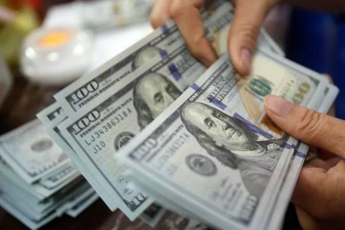 ЦБ назвал причину оттока денег из Армении