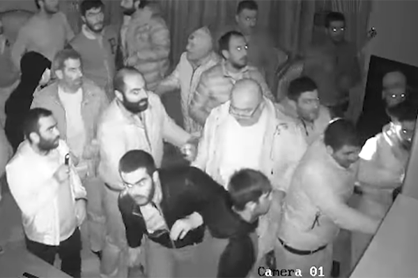 Կառավարության շենքի վրա հարձակում գործած «հայրենասերներից» մի մասին մեղադրանք է առաջադրվել, կան ձերբակալվածներ և կալանավորվածներ. վարչապետի խոսնակ