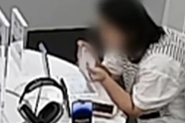 Новый способ ограбления: женщина перегрызла противоугонный трос, чтобы украсть iPhone 14 Plus