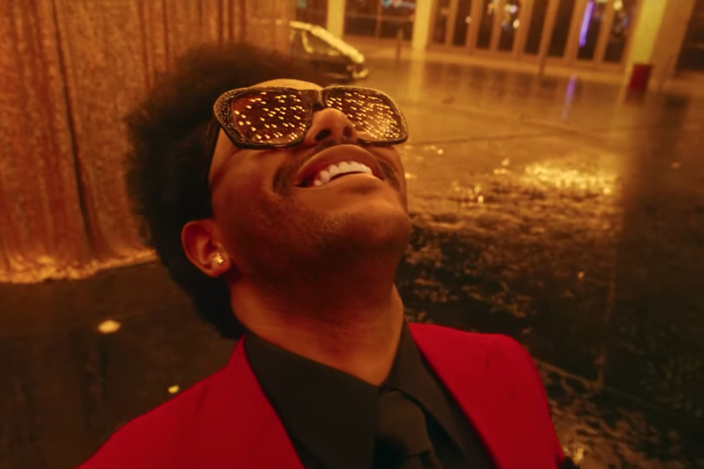 Песня Blinding Lights репера The Weeknd установила рекорд хит-парада Billboard Hot 100