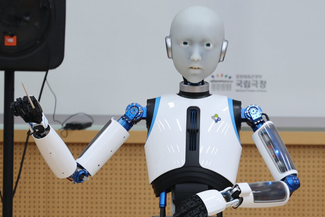 В Южной Корее робот-андроид дебютировал в качестве дирижера оркестра