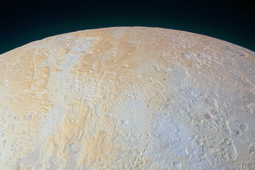Далекий и загадочный мир: исполняется 90 лет со дня открытия Плутона, разительно отличающегося от всех остальных планет Солнечной системы