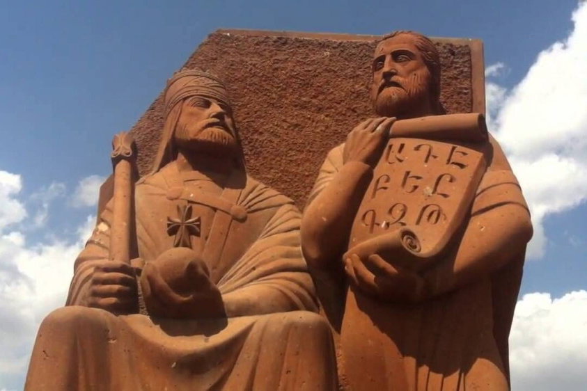 Сегодня Армянская Церковь отмечает День памяти Свв. армянских переводчиков Саака Партева и Месропа Маштоца 