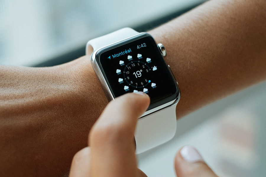 В часах Apple Watch 7 специалисты обнаружили неизвестный модуль для передачи данных 