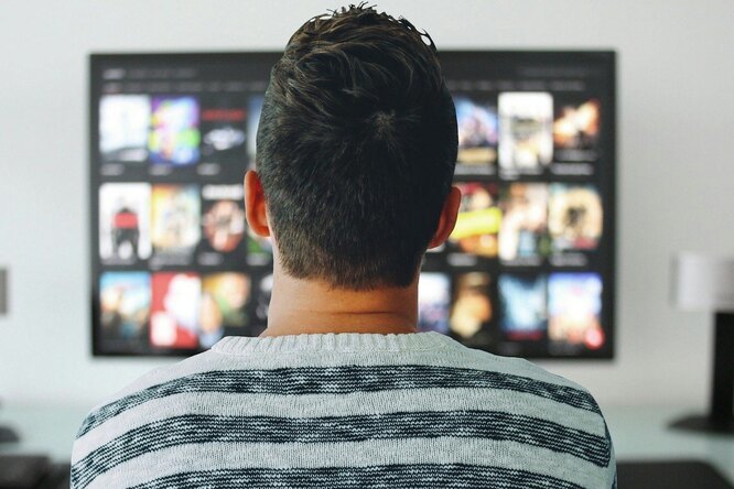 Несколько исследований показали, что телевизор влияет на объем серого вещества и когнитивные способности в пожилом возрасте