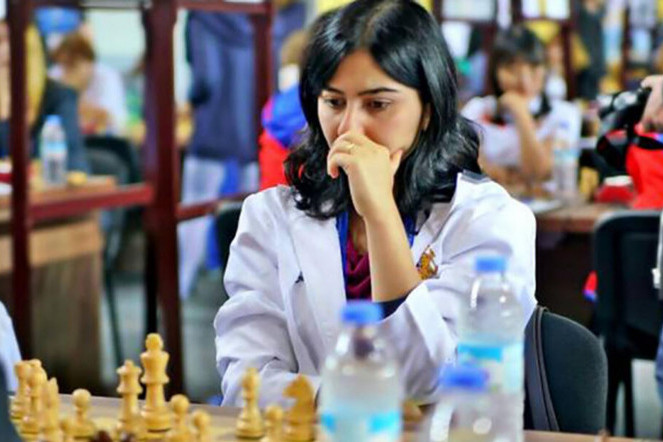 ЧЕ по шахматам: Лилит Мкртчян провела в миттельшпиле неожиданную атаку, заставив сдаться азербайджанскую шахматистку  