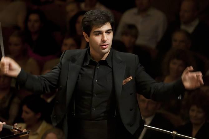 Беспрецедентный концерт: всемирный оркестр WCIT исполнит в Армении музыку, созданную искусственным интеллектом
