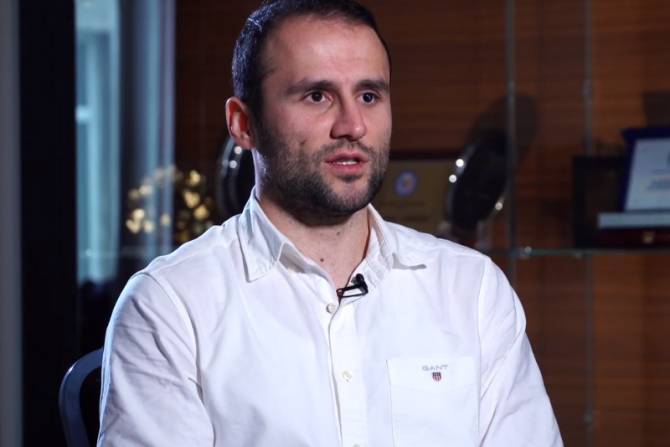 Бывший полузащитник сборной Армении Леон Пачаджян назначен послом ФФА в Европе