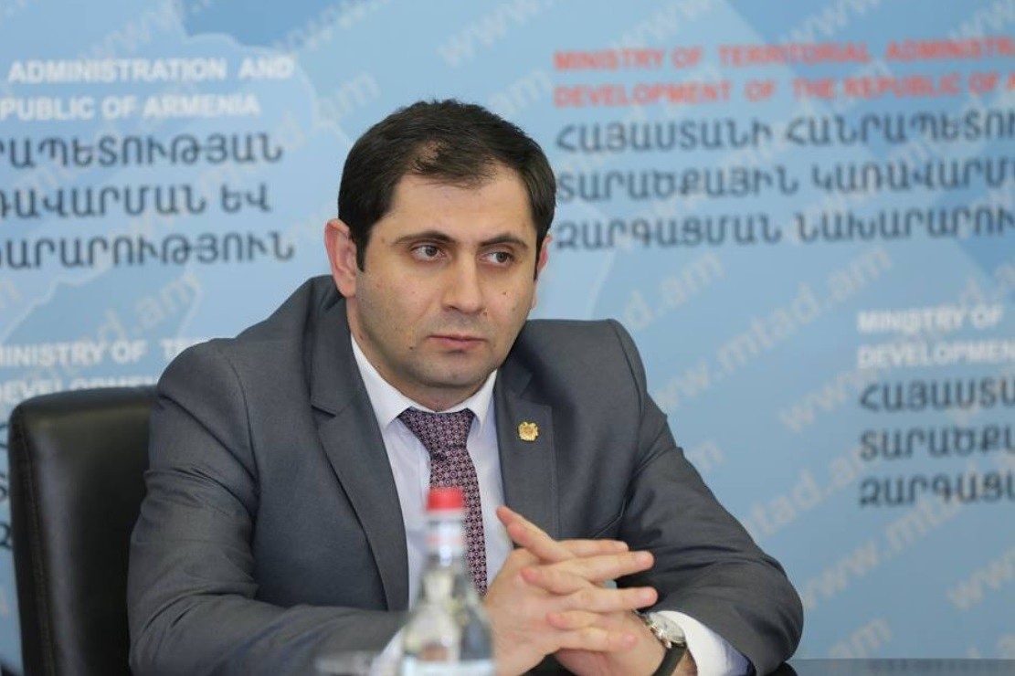 Предвыборным штабом партии Пашиняна будет руководить министр территориального управления и инфраструктур