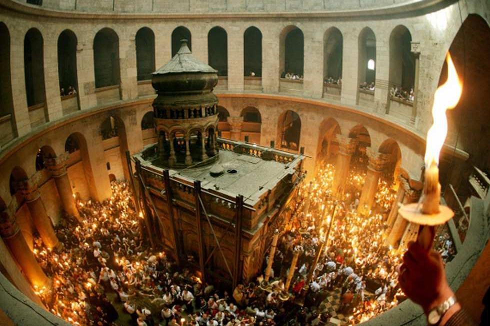 Армяне, греки и католики открыли Храм Гроба Господня в Иерусалиме