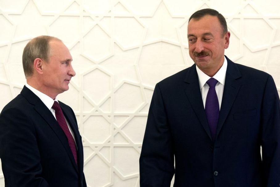 Президенты РФ и Азербайджана провели телефонные переговоры