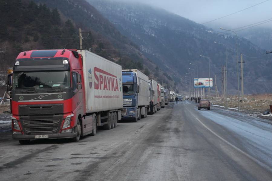 Дорога Степанцминда – Ларс открыта для всех видов транспорта – МЧС Армении