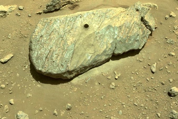 Со второй попытки ровер «Персеверанс» удалось взять пробу марсианской горной породы