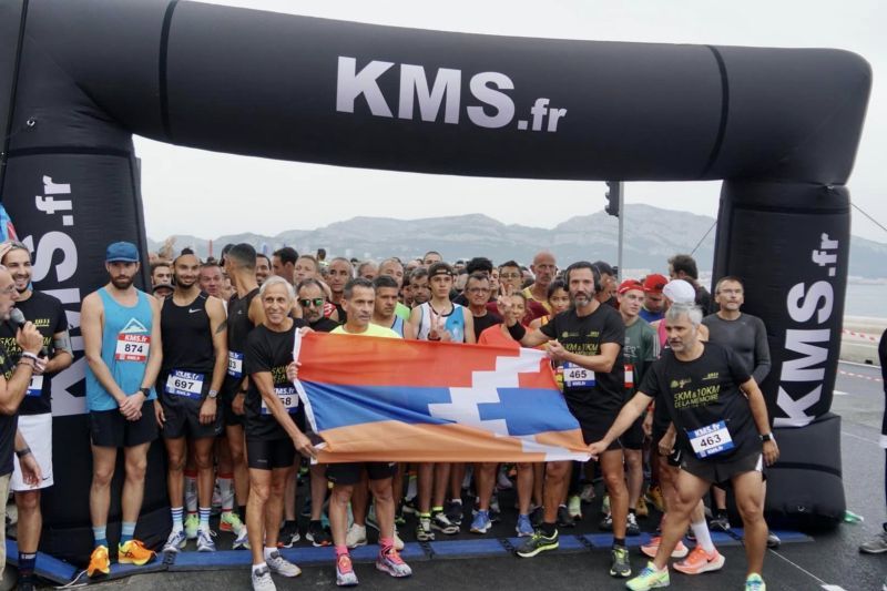 «5 и 10 километров солидарности»: в Марселе состоялся забег «Спасем Армению и Арцах»