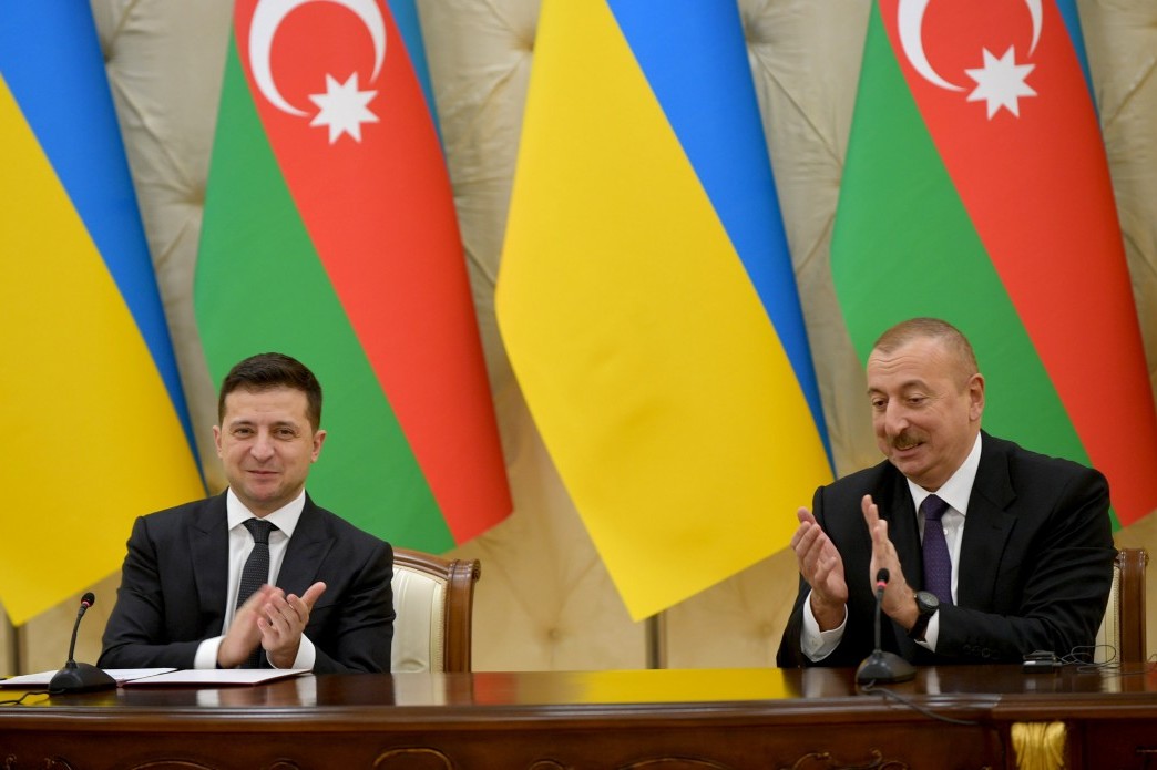 Подтверждение информации о поставках Украиной вооружения в Азербайджан будет означать соучастие в конфликте