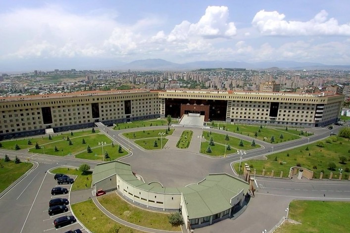 Минобороны Армении: связь с 24 военнослужащими была потеряна в ходе боевых действий