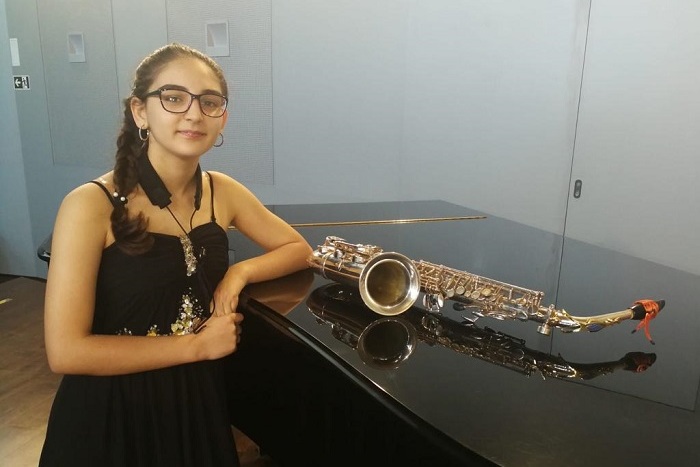 Саксофонистка Алисия Саркисян из Испании по итогам зрительского голосования заняла первое место в онлайн-конкурсе