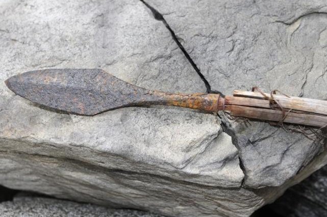 Тающий лед в Норвегии открыл сокровищницу древних артефактов возрастом 6000 лет 