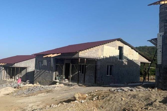 В Шурнухе приближаются к завершению работы по строительству 9 из 13 жилых домов