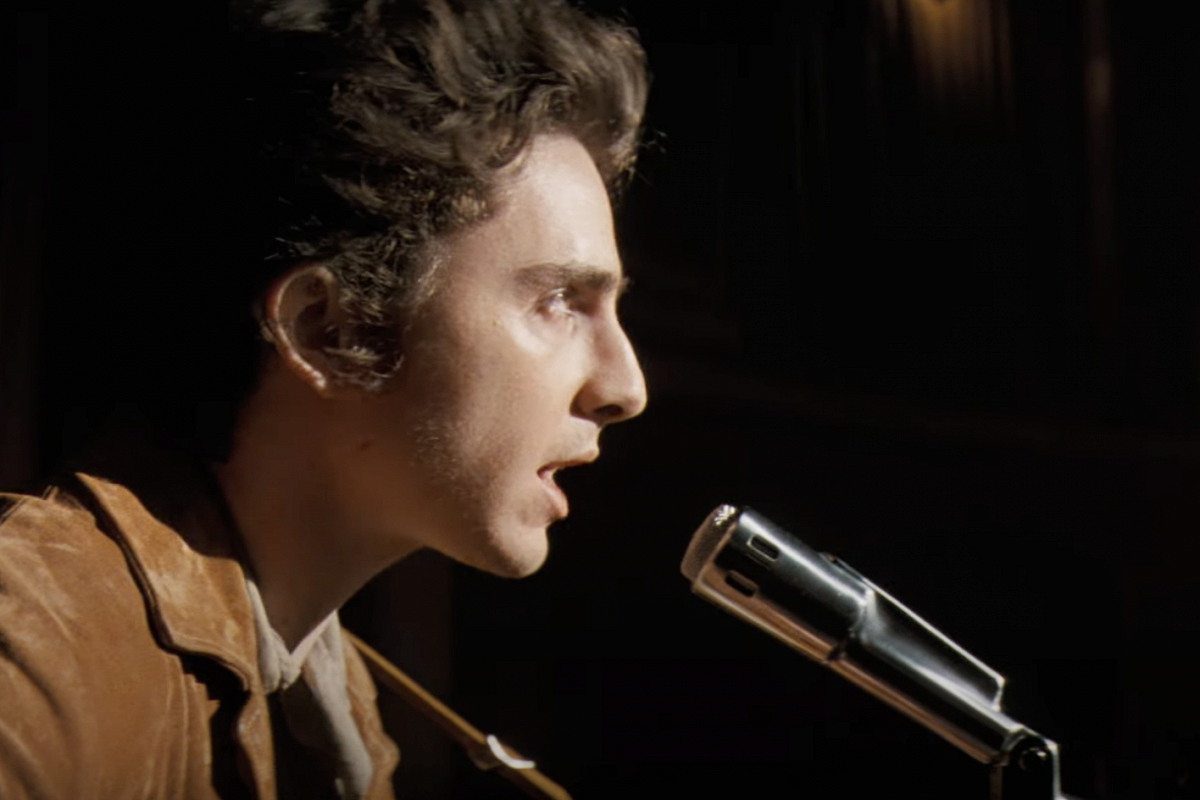 «Совершенный незнакомец»: вышел первый тизер биографического фильма про Боба Дилана  