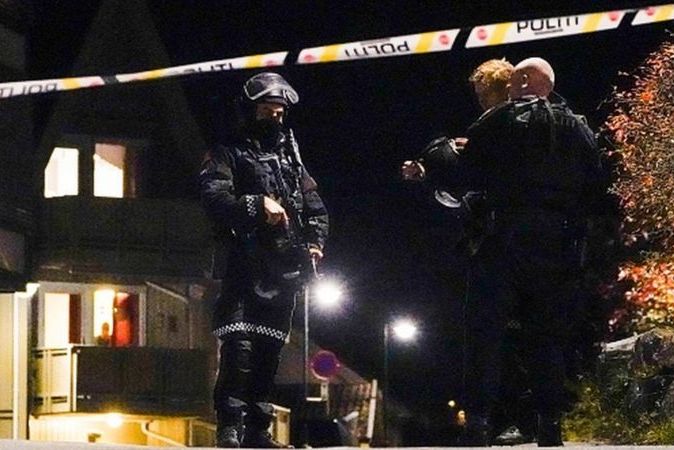 Вооруженный луком и стрелами мужчина убил пять человек в Норвегии: после задержания выяснилось, что он недавно принял ислам
