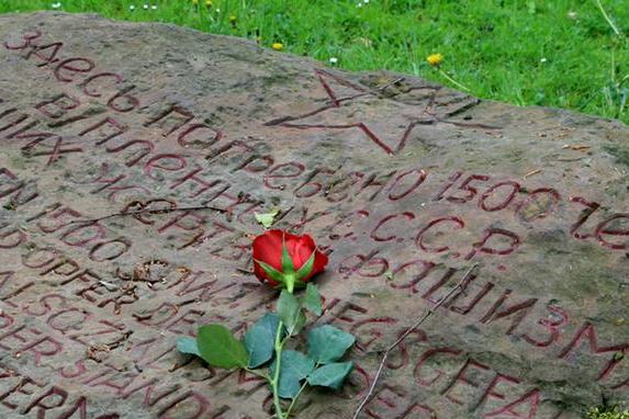 Хранители памяти: как сегодня ухаживают за советскими воинскими захоронениями в Германии