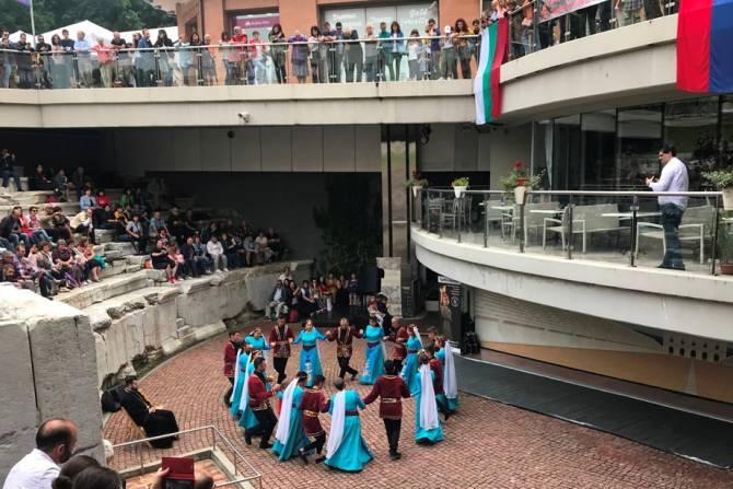 Բուլղարիայի Պլովդիվ քաղաքում կայացել է «Ողջու՜յն, Հայաստան» միջազգային մշակութային փառատոնը. այն ունեցել է մեծ հաջողություն