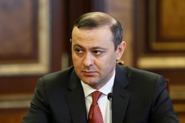 Секретарь СБ Армении: Азербайджан обещал до 30 сентября освободить 17 армянских пленных, но не выполнил обязательства
