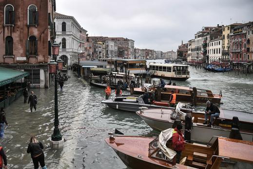 Уникальную партитуру Вивальди удалось спасти от наводнения, повредившего архив венецианской консерватории
