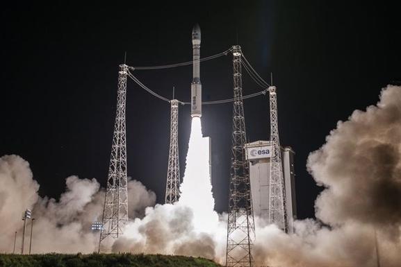 Запуск ракеты-носителя Vega с военным спутником ОАЭ Falcon Eye 1 обернулся неудачей