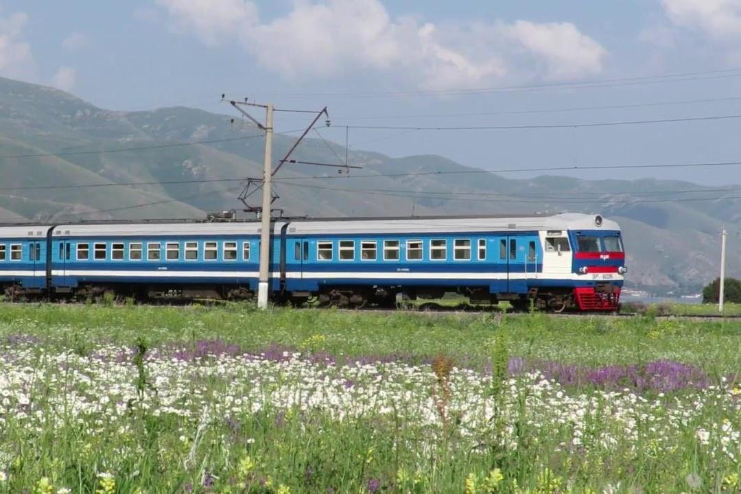 ЮКЖД с 17 июня запускает электропоезд Ереван-Севан-Шоржа