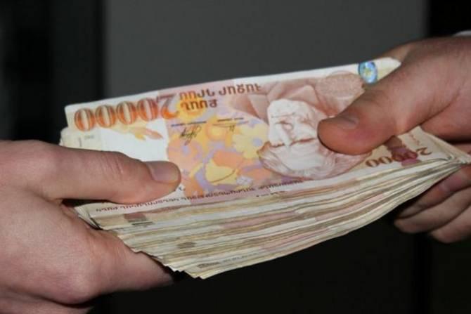 Граждане Армении ожидают от исполнительной власти повышения пенсий и зарплат: результаты опроса