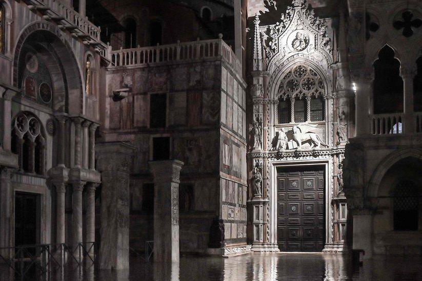 Наводнение в Венеции: собор Святого Марка на одноименной площади нуждается в серьезном восстановлении