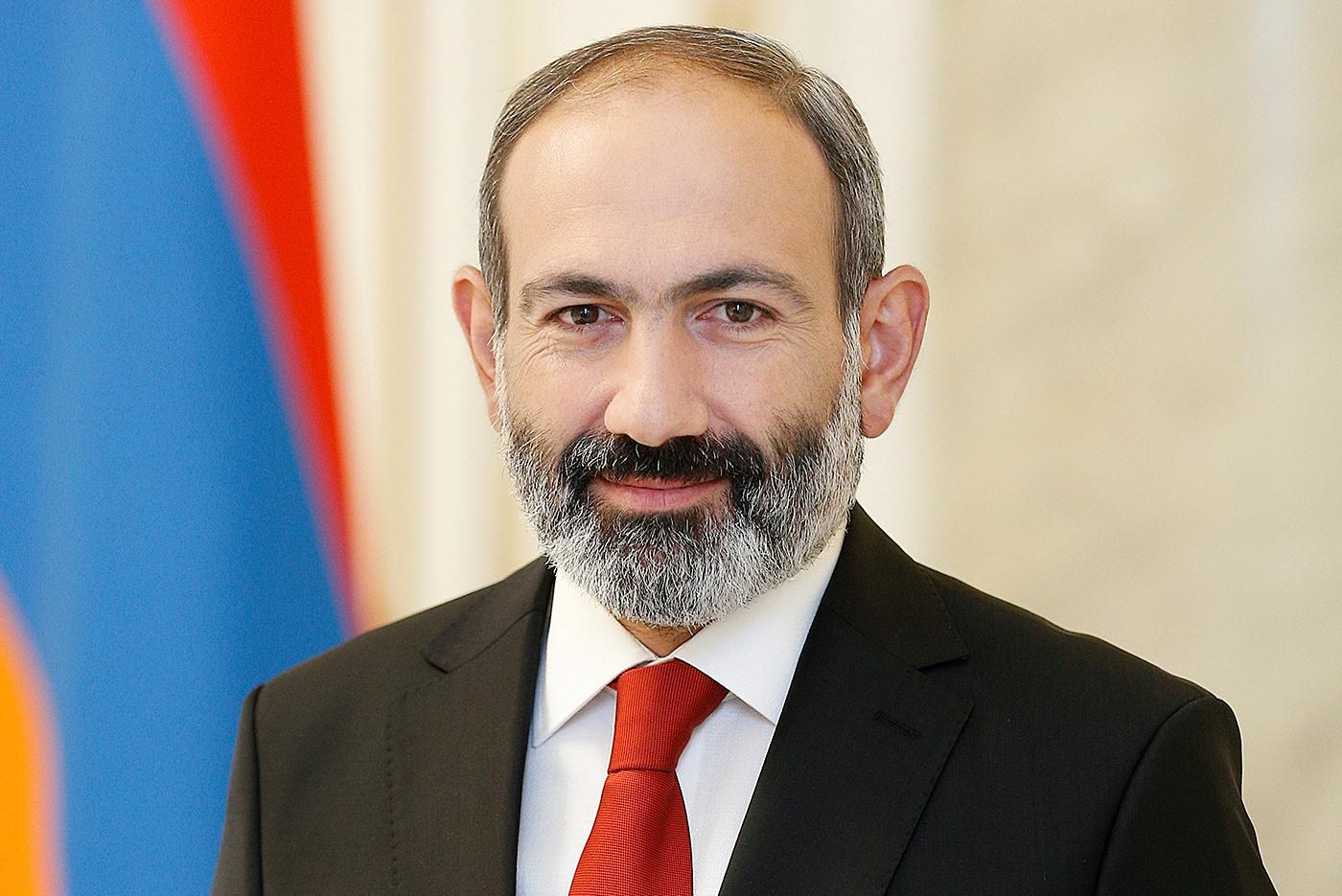 Пашинян призвал бизнесменов делать инвестиции в Армении