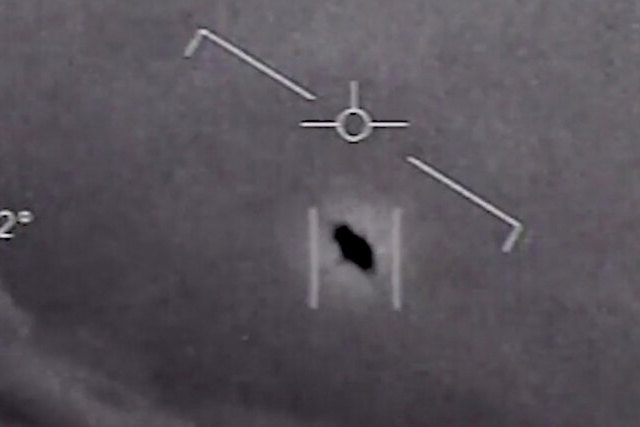 Пентагон обеспокоен случаями появления загадочных летающих объектов и создает подразделение для изучения НЛО