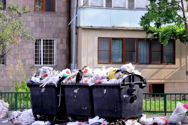 Взимание платы за вывоз мусора будет в полном ведении руководителей административных единиц города