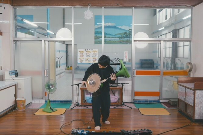 Электромагнитный панк: японский музыкант создает удивительную музыку, используя непривычные устройства 