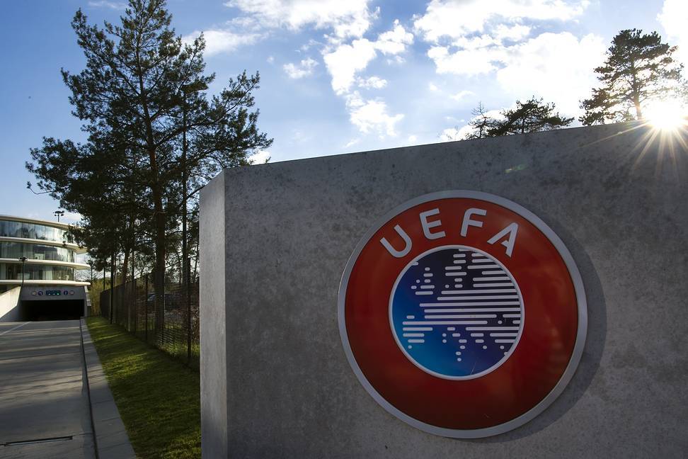 УЕФА наказал азербайджанский футбольный клуб за демонстрацию воинского приветствия