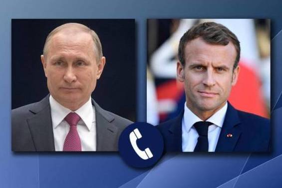 Путин и Макрон в телефонной беседе выразили озабоченность по поводу все более активного вовлечения экстремистов в войну в Карабахе