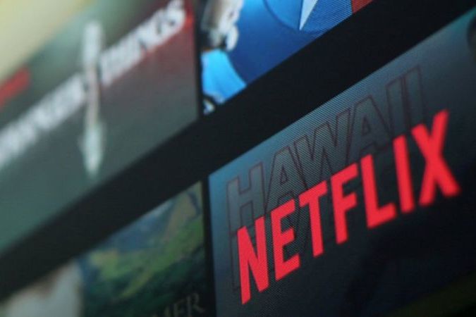 Стриминговая компания Netflix впервые за последние 10 лет начала терять подписчиков