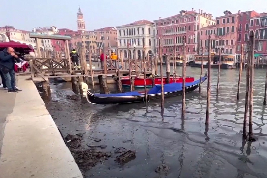 В Венеции пересохли знаменитые каналы города