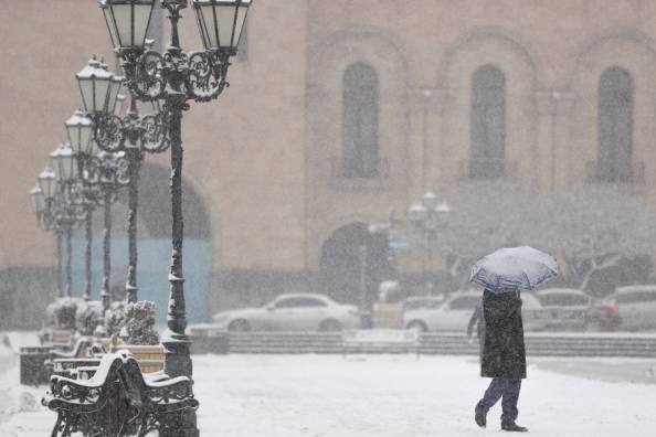 Погода в Армении: снегопады продолжаются 