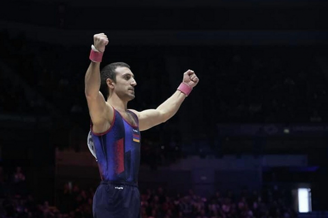 Действующий чемпион мира Артур Давтян прошел в финал Кубка мира по спортивной гимнастике