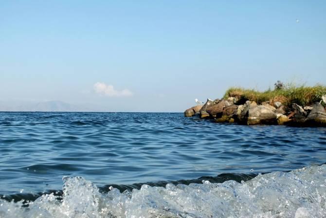Из озера Севан забрали на 51 млн кубометров меньше воды