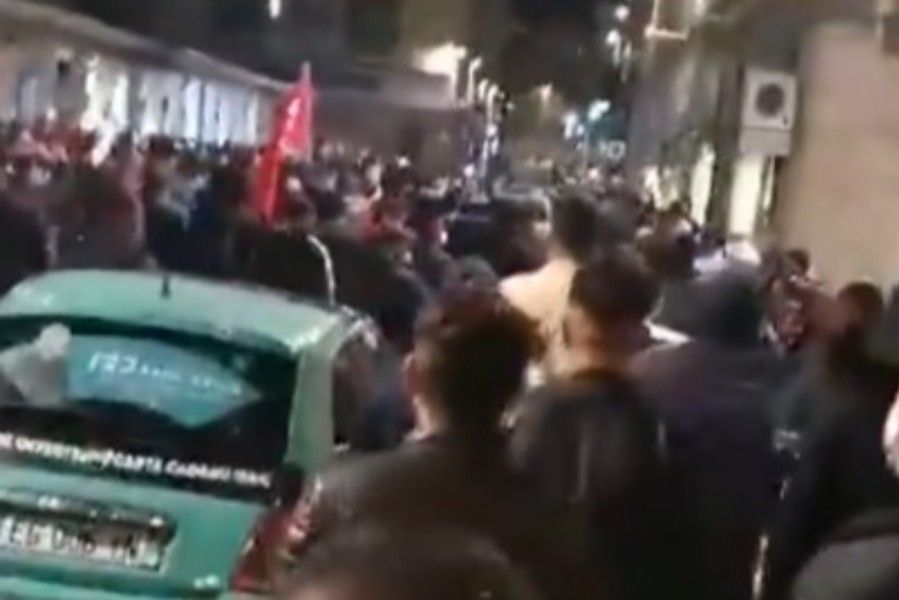 Թուրքական ամբոխը Լիոնի փողոցներում գիշերը հայերի է փնտրել, հարձակվել ոստիկանների վրա  
