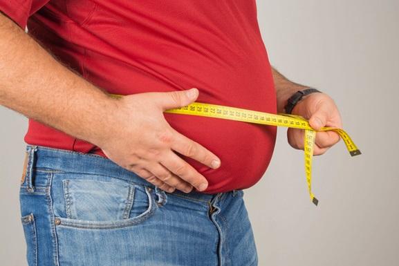 Диетологи предсказывают человечеству массовое ожирение из-за карантина, введенного на фоне вспышки COVID-19: Daily Mail